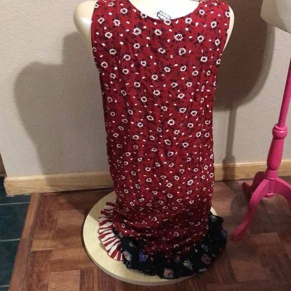 Brenda’s Shabby Sheik Dress Red and White Floral Print Ruffled Bottom - Picture 4 of 9